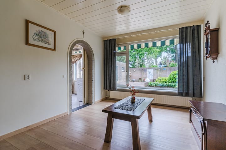 Photo 16 of Julianalaan 7