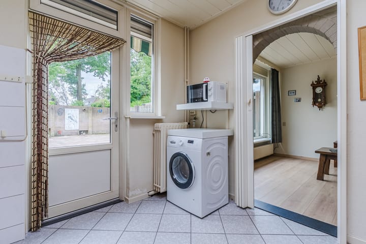 Photo 20 of Julianalaan 7