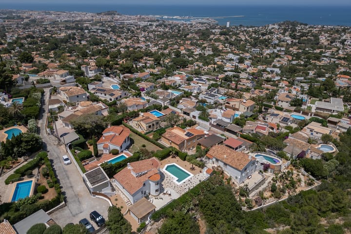 Foto 90 van Calle Olivarda 26