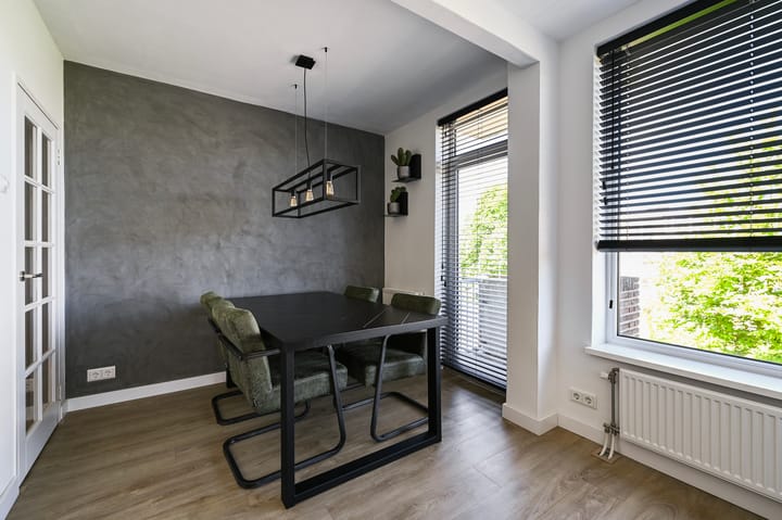 Foto 5 van Monseigneur van Steelaan 104