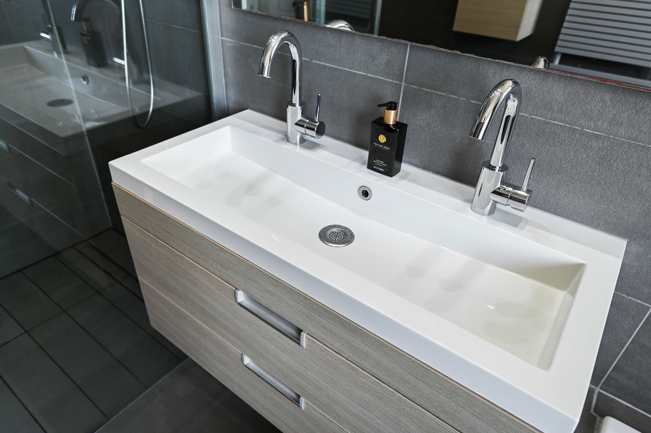 Foto 21 van Monseigneur van Steelaan 104