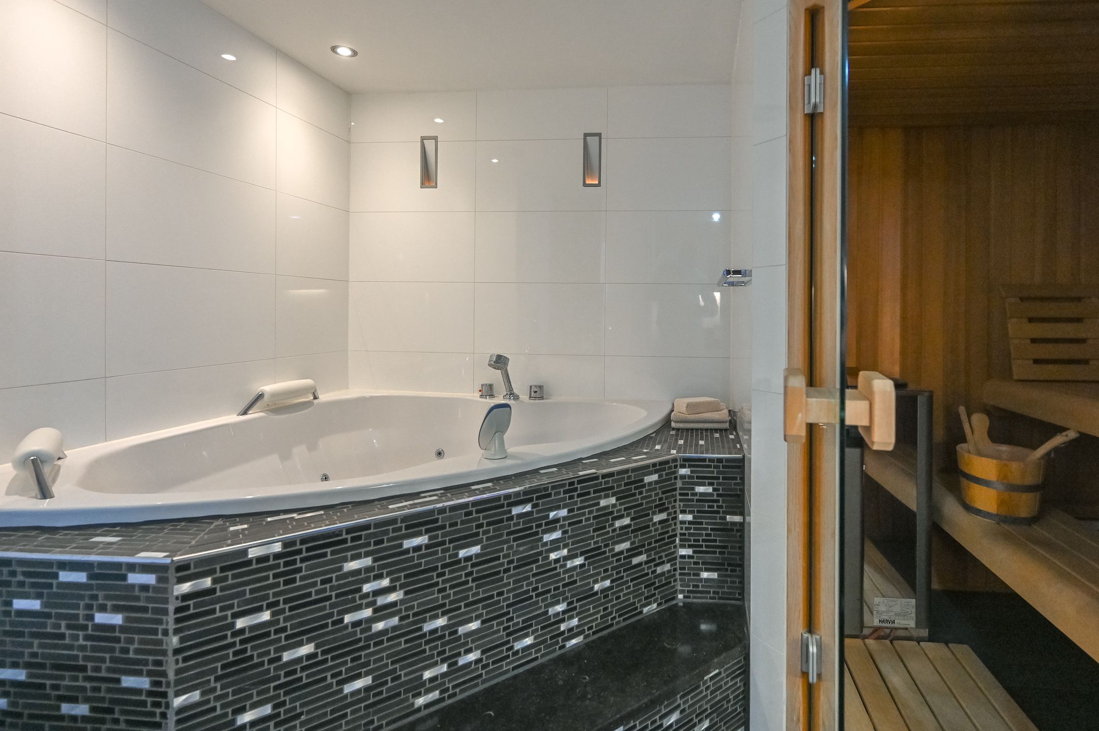 Photo 42 of Koningstraat 20-F