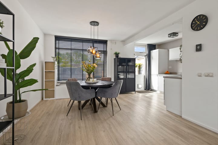 Photo 9 of Jacob Giltjesstraat 7