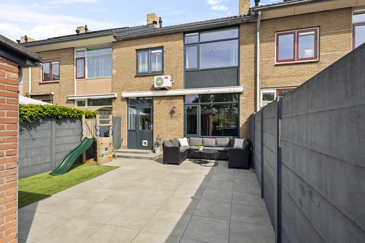 Photo 12 of Jacob Giltjesstraat 7