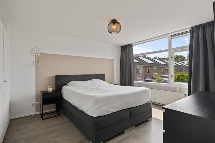 Photo 16 of Jacob Giltjesstraat 7