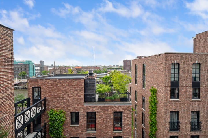 Photo 23 of Karl Weisbardstraat 16