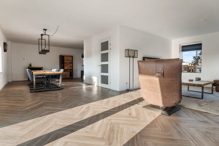 Foto 9 van Marten Klompienlaan 56