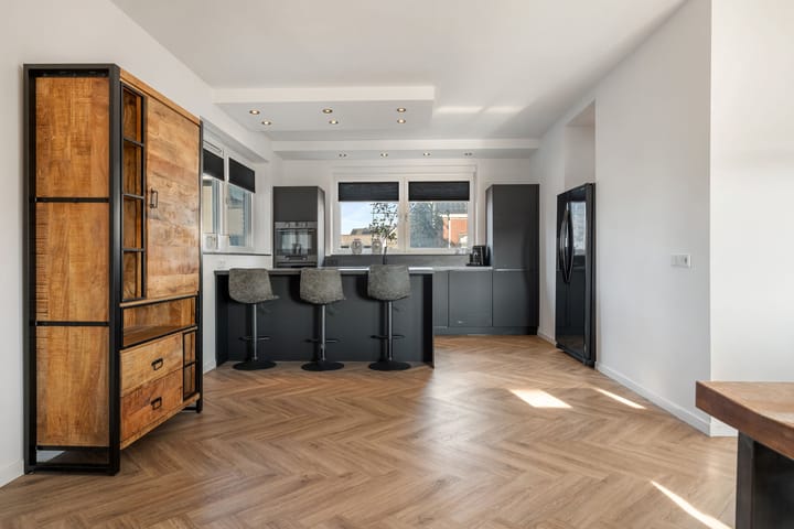 Foto 13 van Marten Klompienlaan 56