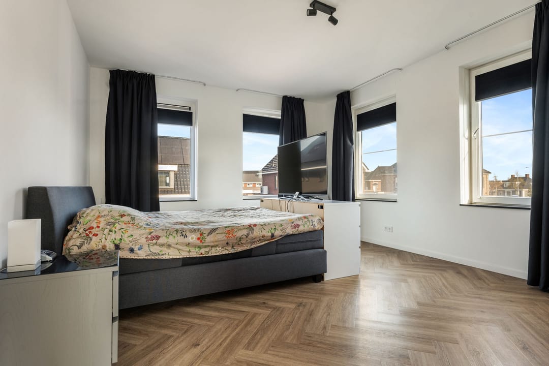 Foto 22 van Marten Klompienlaan 56