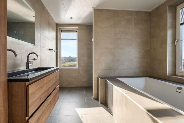 Foto 30 van Marten Klompienlaan 56