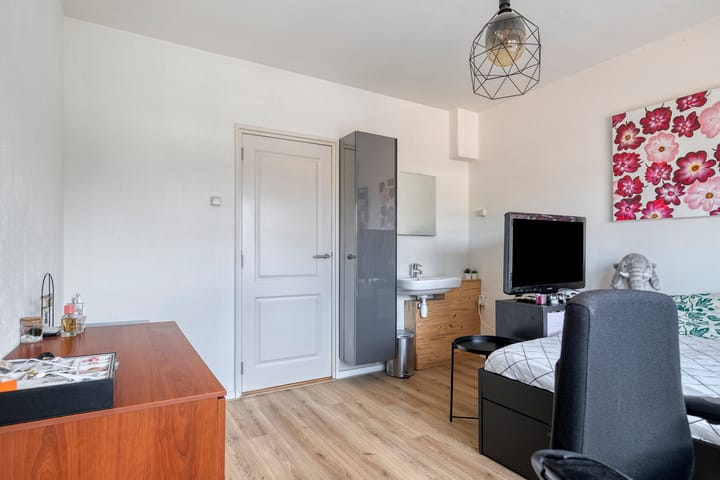 Foto 25 van Clematisstraat 67