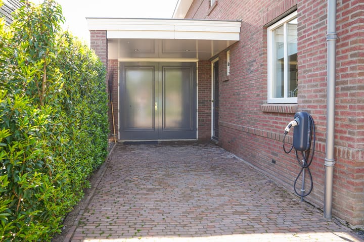 Foto 42 van Van Steenbergenlaan 44