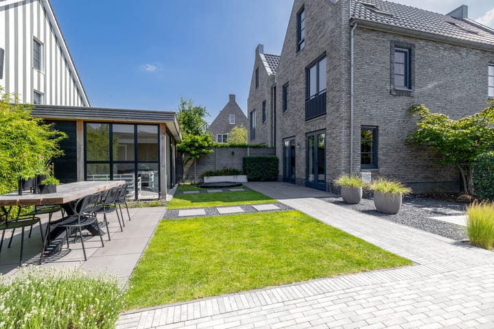 Photo 41 of Zwaluwbij 3