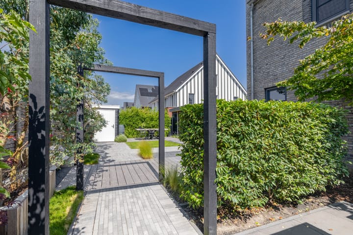 Photo 43 of Zwaluwbij 3