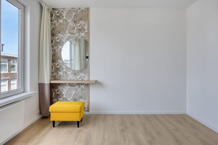 Photo 14 of Jan van Rodestraat 87