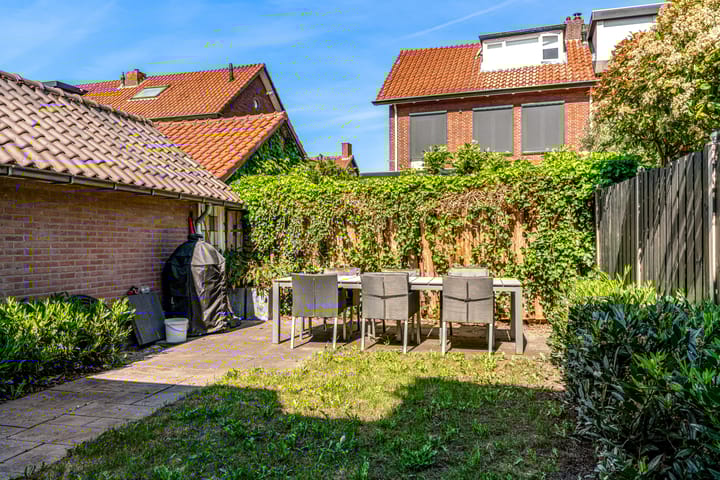 Foto 3 van Meeuwenlaan 4