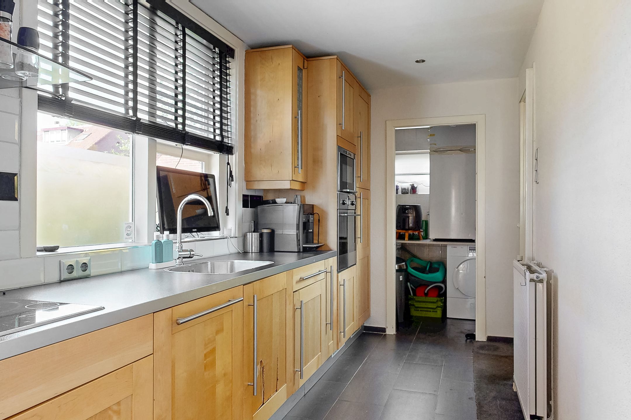 Foto 12 van Meeuwenlaan 4