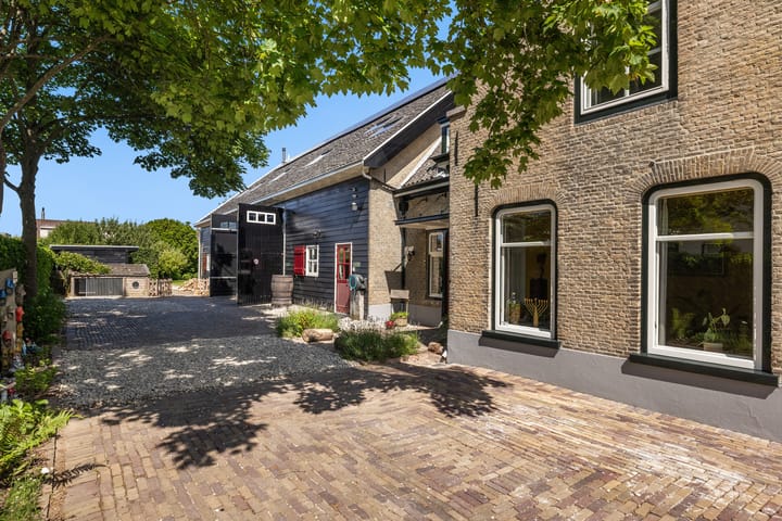 Photo 12 of Dorpsstraat 23