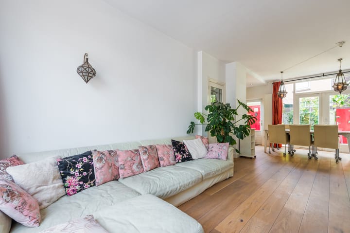 Foto 3 van van Limburg Stirumstraat 27-B