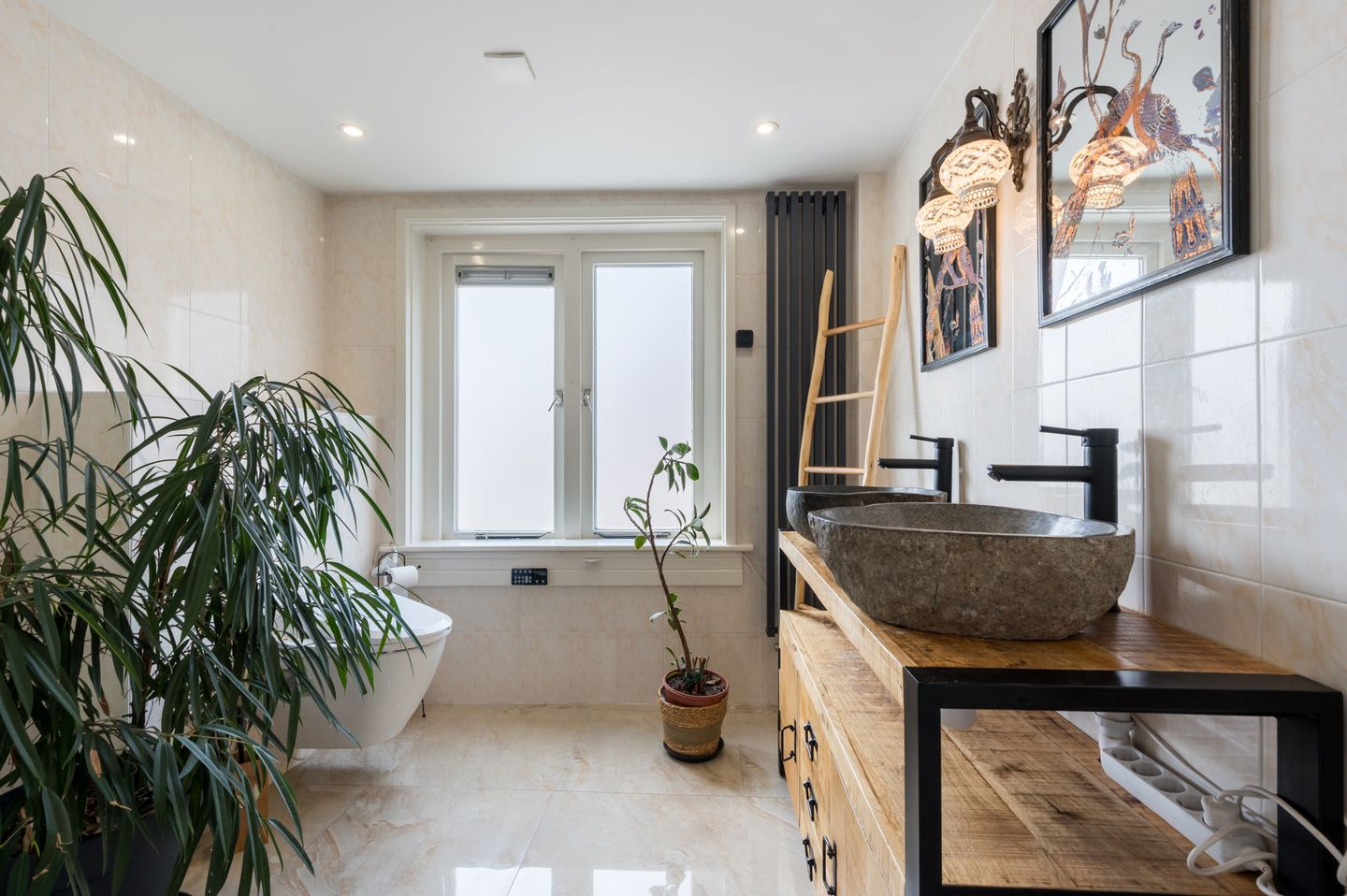 Foto 4 van van Limburg Stirumstraat 27-B