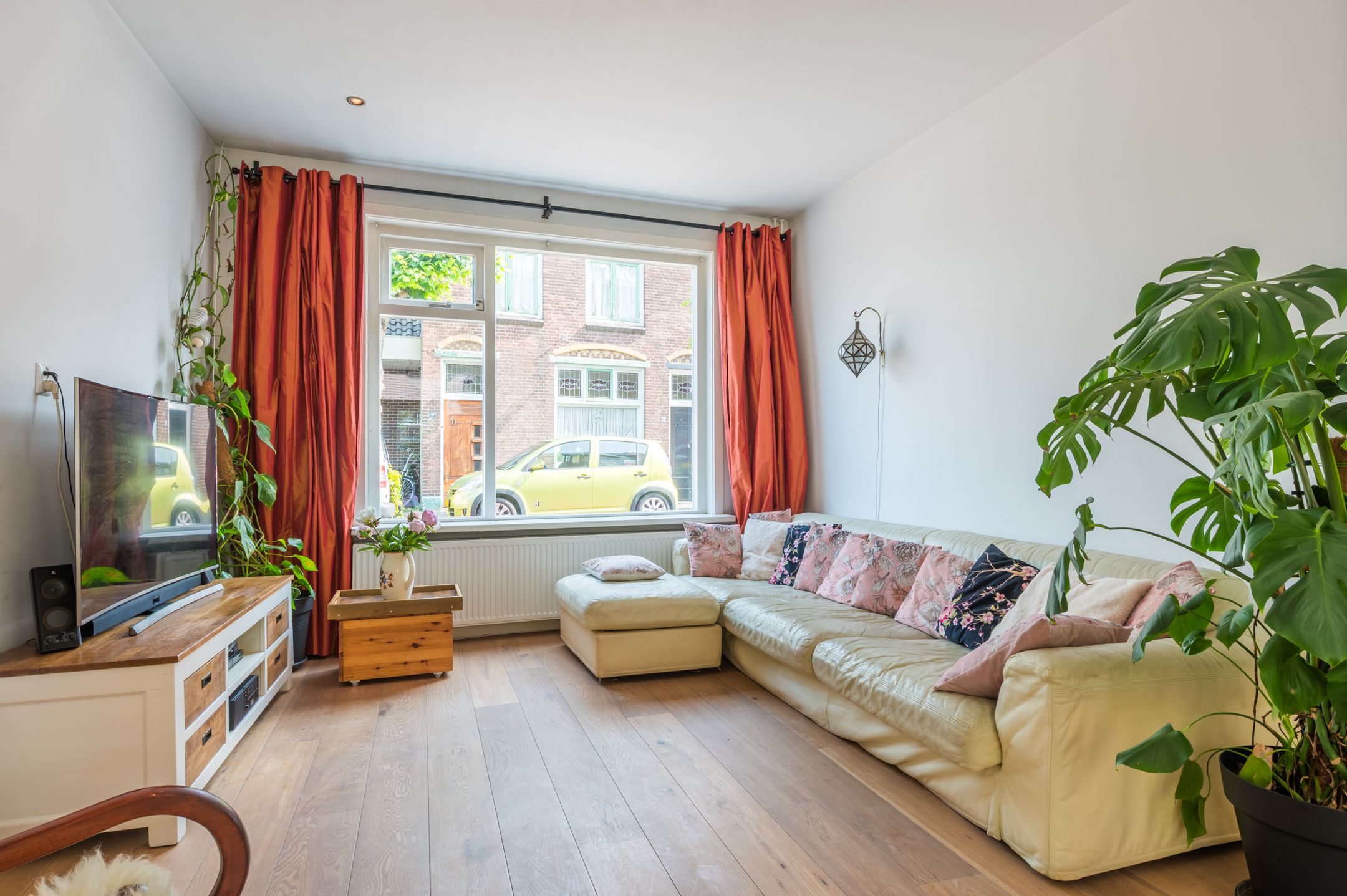 Foto 9 van van Limburg Stirumstraat 27-B