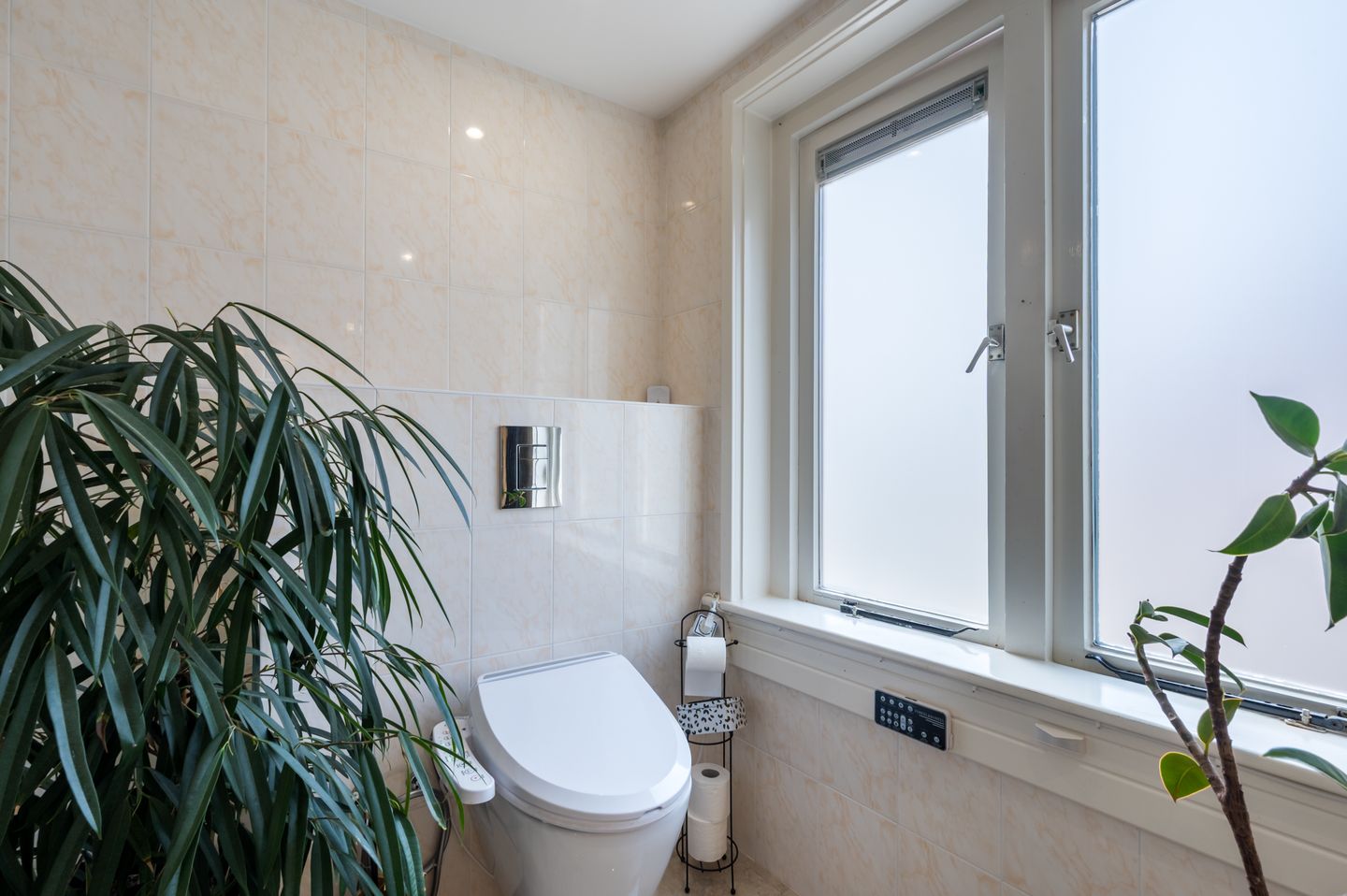 Foto 29 van van Limburg Stirumstraat 27-B