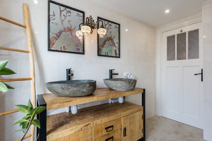 Foto 30 van van Limburg Stirumstraat 27-B