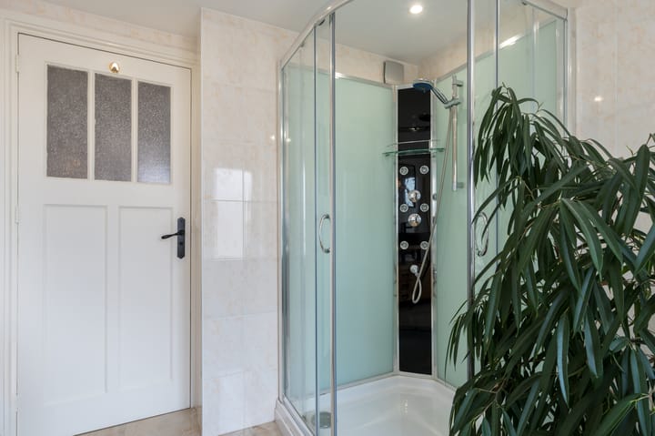 Foto 31 van van Limburg Stirumstraat 27-B