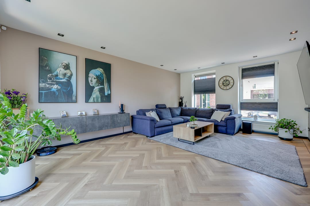 Photo 2 of Sjorsstraat 26