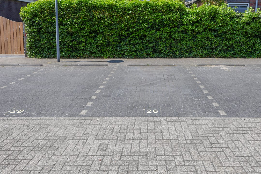 Photo 37 of Sjorsstraat 26