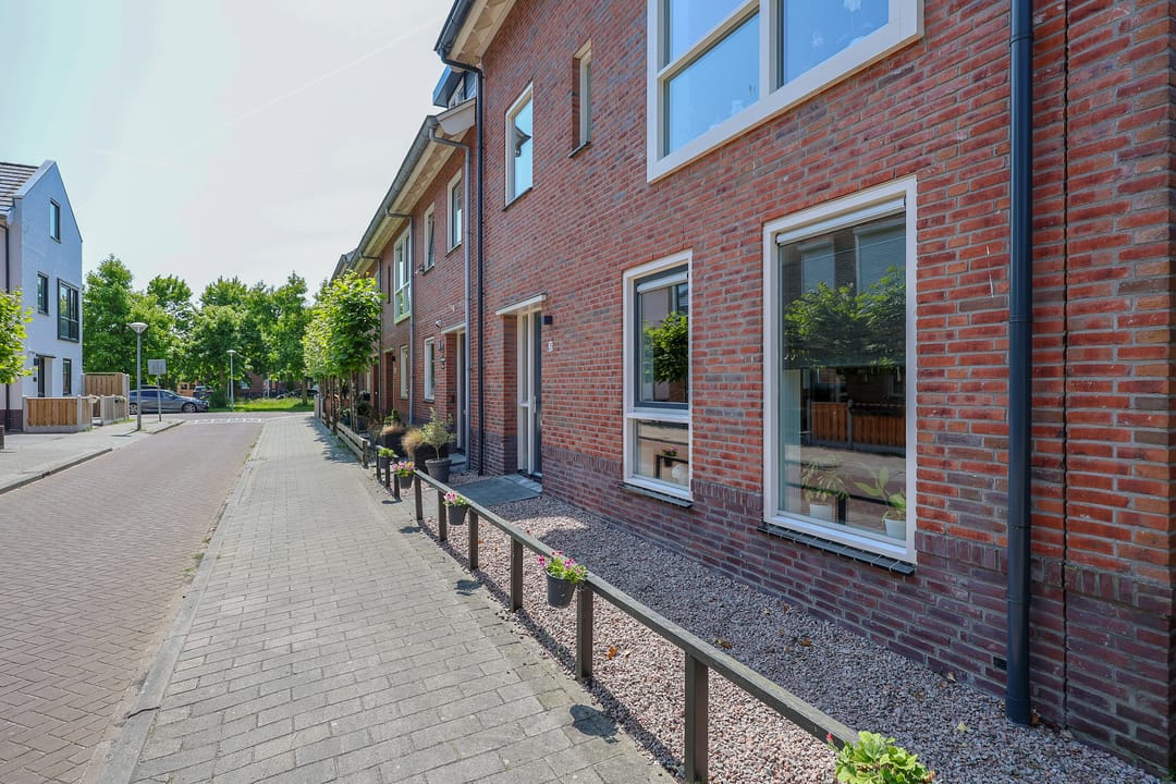 Photo 41 of Sjorsstraat 26