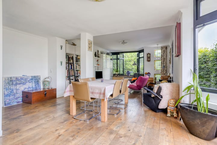 Foto 6 van Middelwijkstraat 1