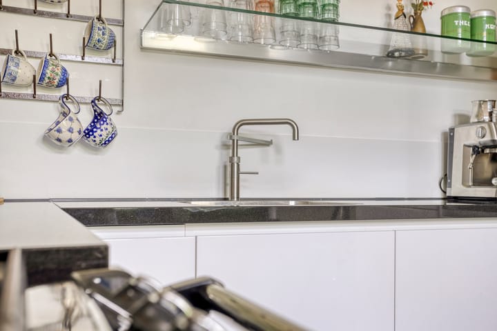 Foto 10 van Middelwijkstraat 1