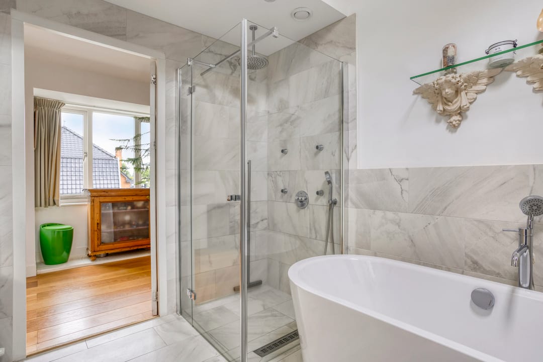 Foto 22 van Middelwijkstraat 1