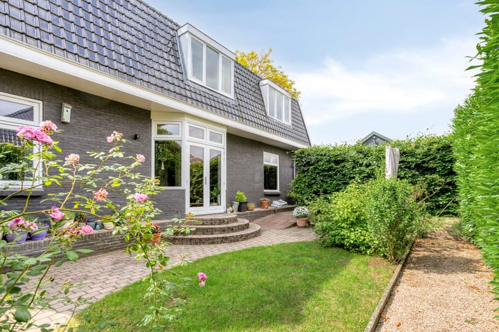 Foto 27 van Middelwijkstraat 1