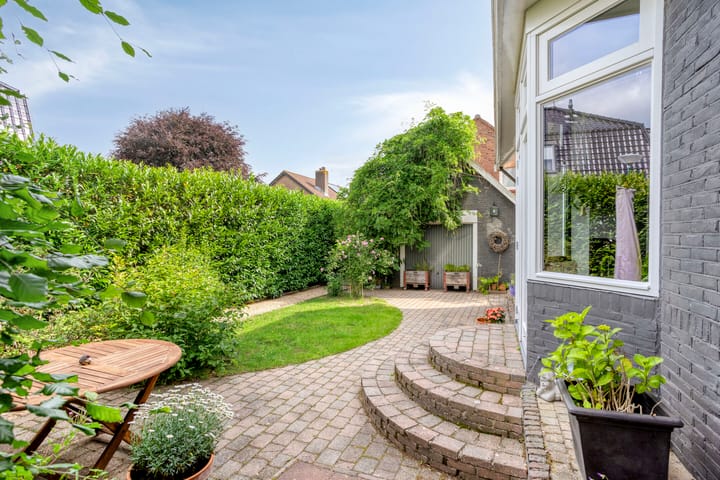 Foto 28 van Middelwijkstraat 1