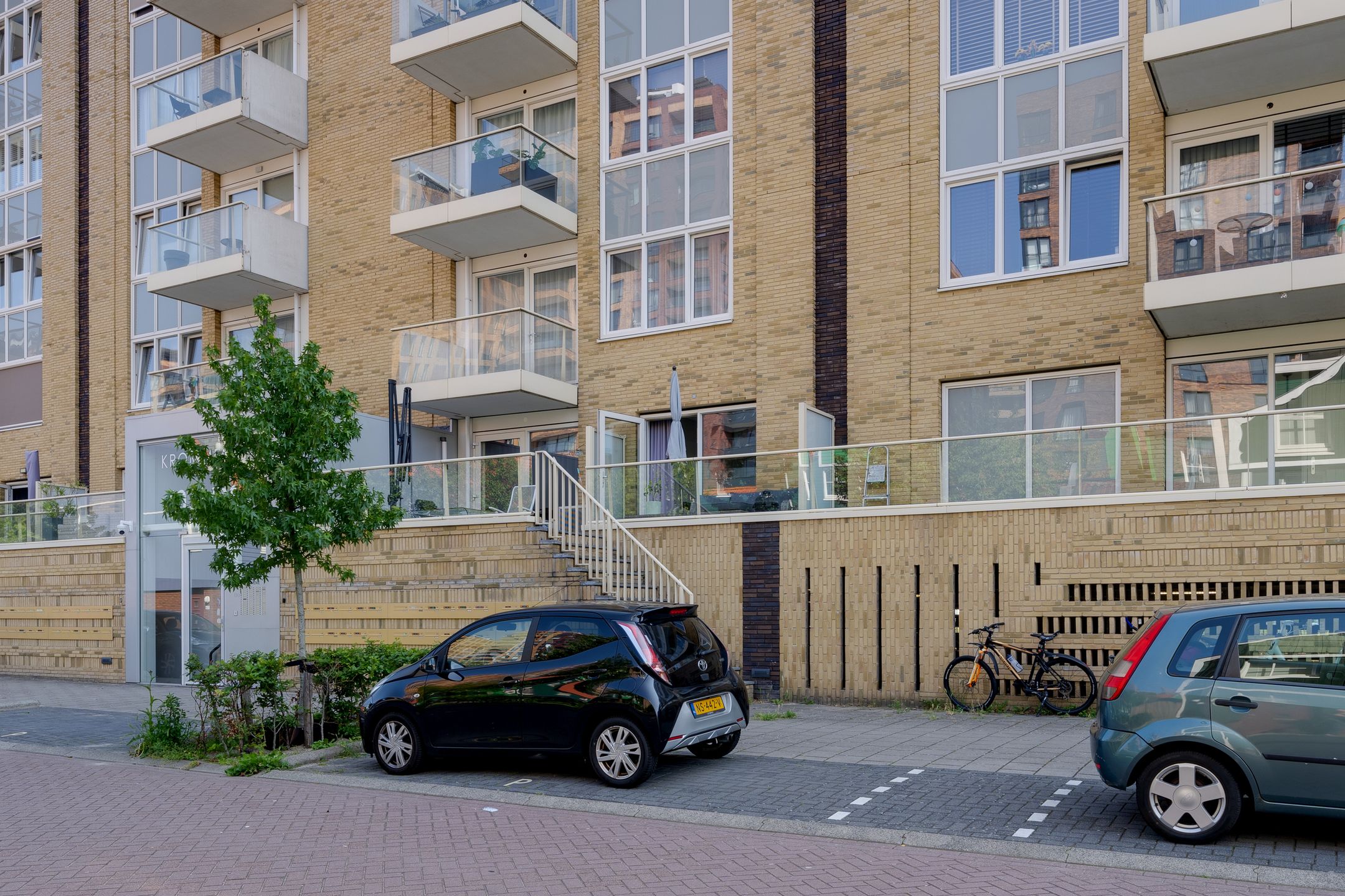 Photo 6 of Vurehout 401