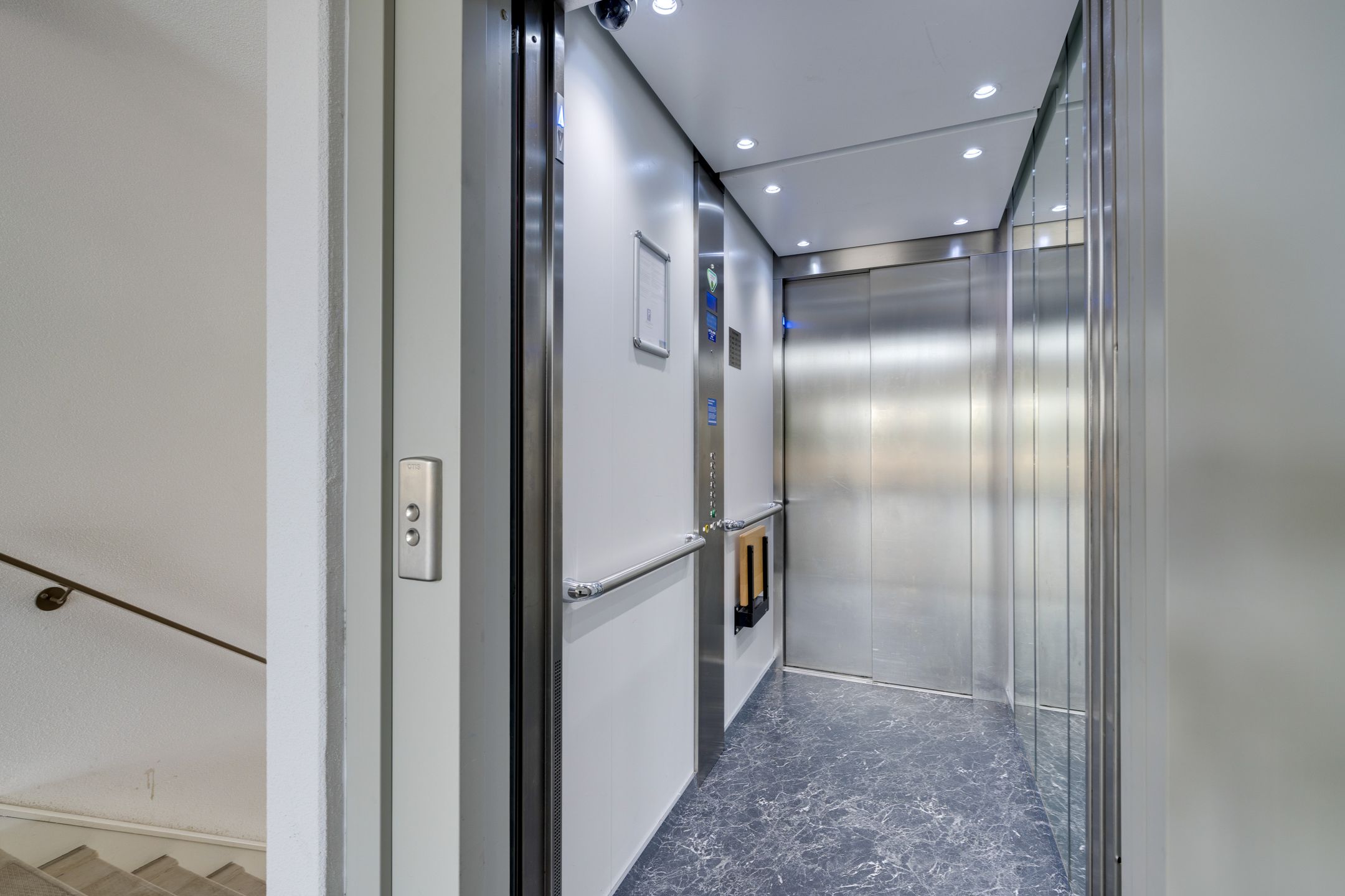 Photo 9 of Vurehout 401