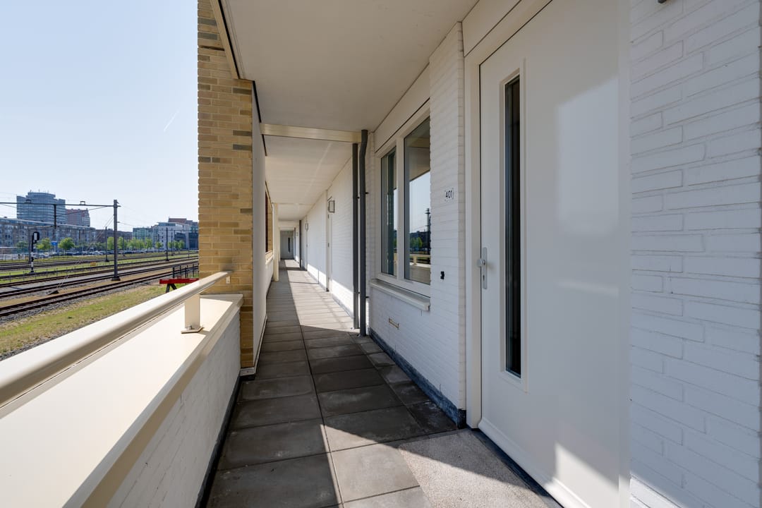 Photo 11 of Vurehout 401