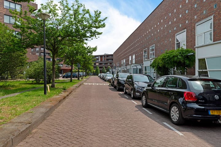 Foto 31 van H. Diesveldsingel 25