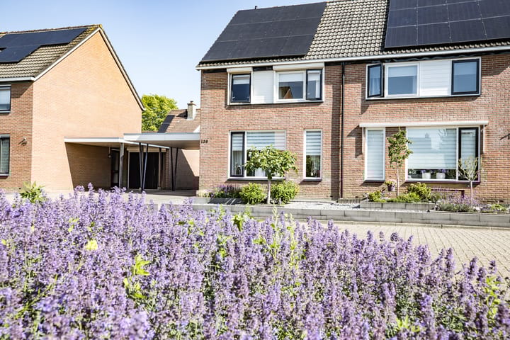 Photo 1 of Hooiland 129