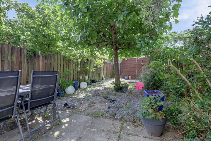 Foto 30 van Barnsteenslak 5