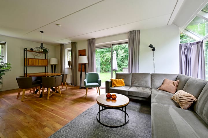 Foto 2 van Landweerswal 2-146