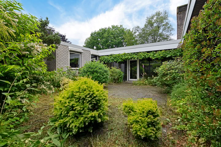 Photo 32 of Reviusstraat 56