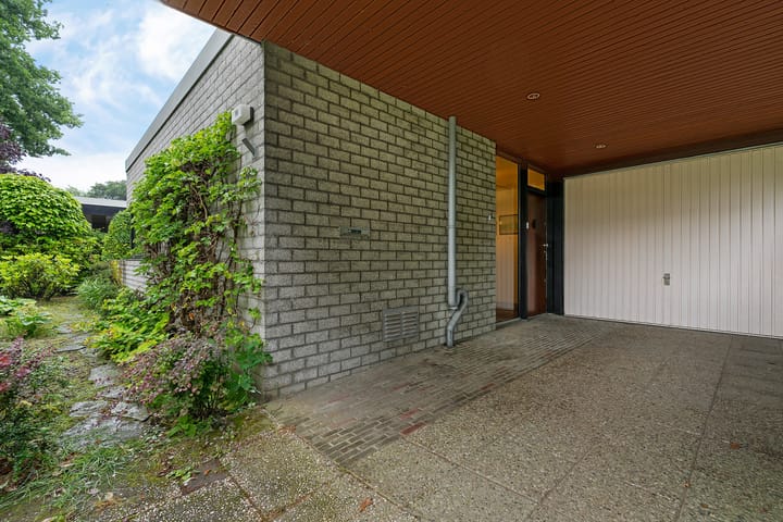 Photo 43 of Reviusstraat 56