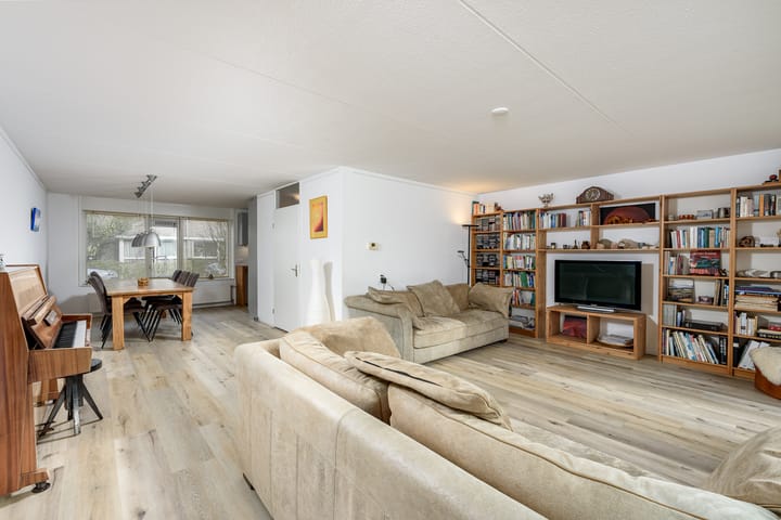 Foto 15 van Lievensbergstraat 10