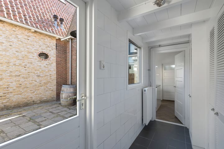 Foto 24 van Kalverstraat 5