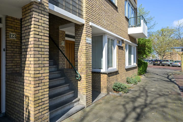 Photo 6 of Van Heutszstraat 115