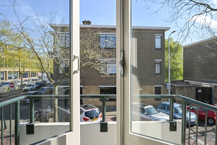 Photo 16 of Van Heutszstraat 115