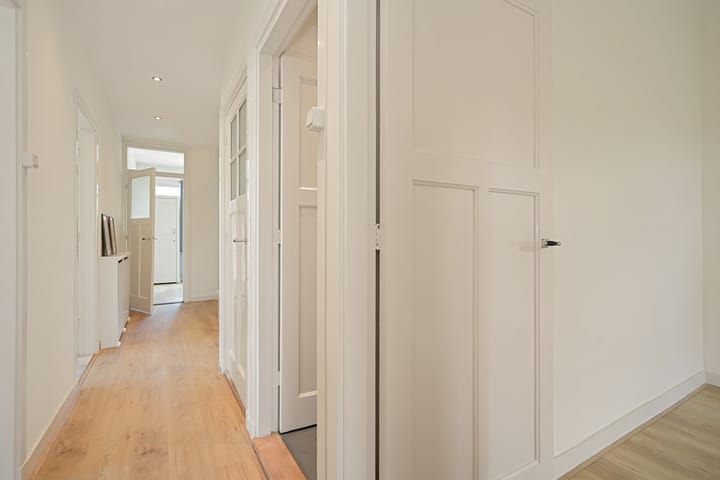 Photo 26 of Van Heutszstraat 115